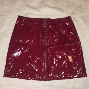never worn skirt